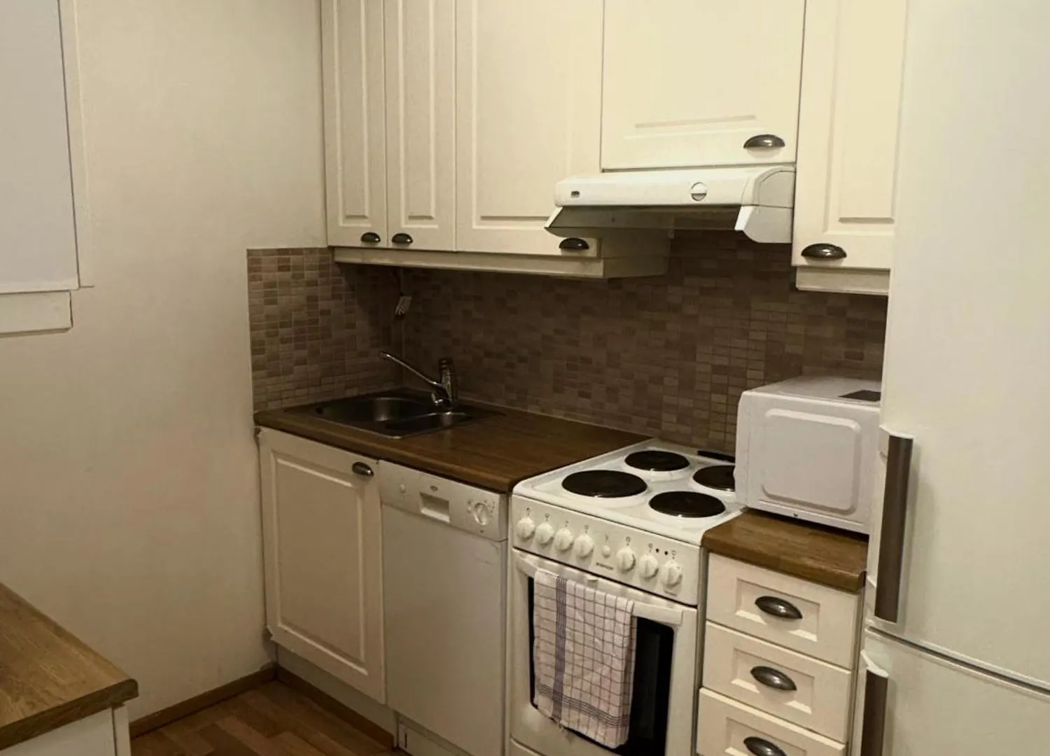 Kotimaailma Apartments Kamppi - 2Br In The City Center With Code Lock Helsingfors 0*,  Finland
